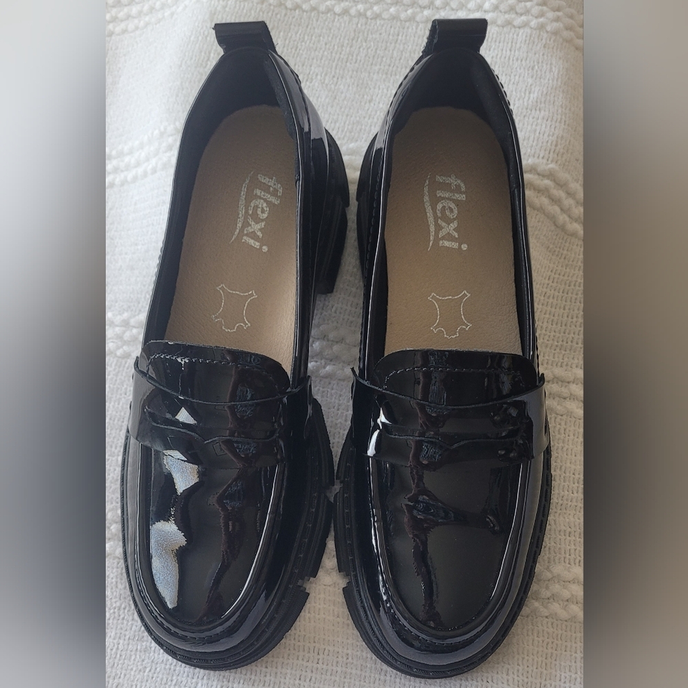Flexi Brand women's Shoe